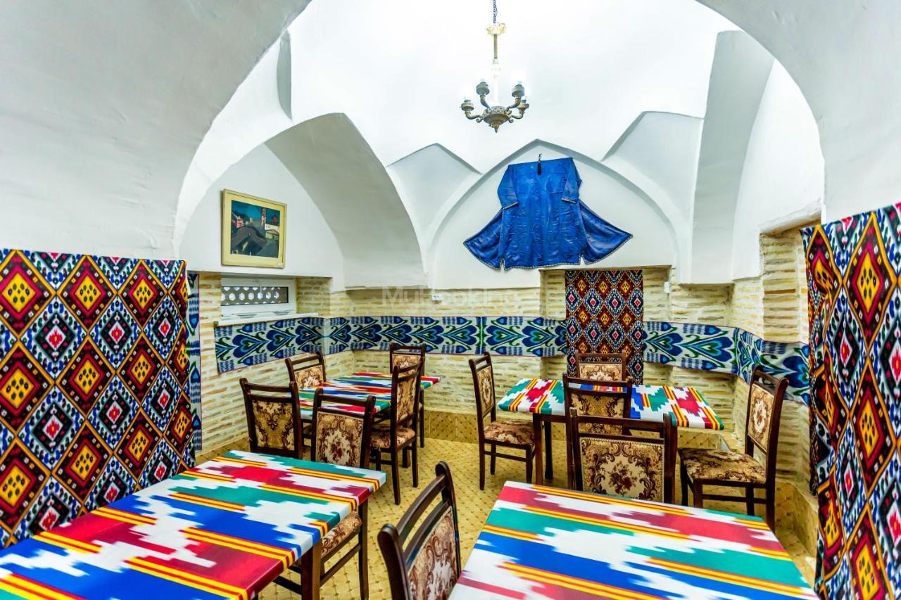 Okhun Madrasah15Th-16Th Century Hotel Bukhara Bagian luar foto