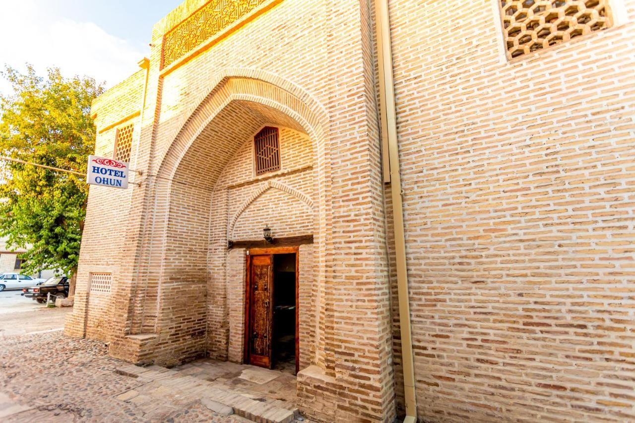 Okhun Madrasah15Th-16Th Century Hotel Bukhara Bagian luar foto